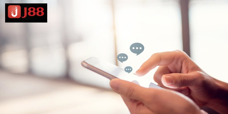 Kênh hỗ trợ khách hàng qua live chat 24/7